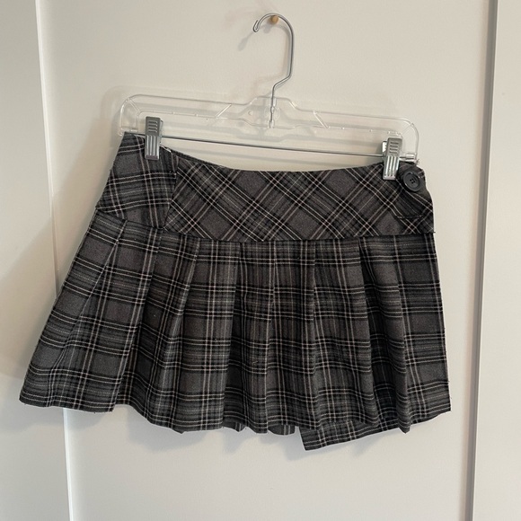 necessary objects grey and light pink plaid vintage y2k mini skirt - Picture 2 of 6